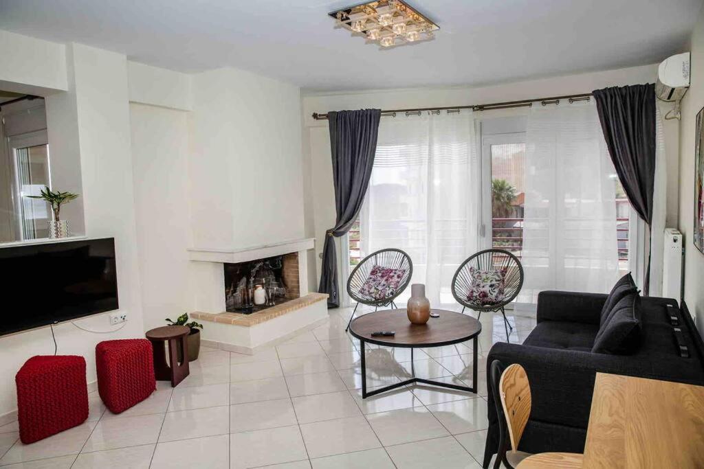 Lavrio Seaview 2Bdr Apt 4 Min Dive From The Sea Exterior photo