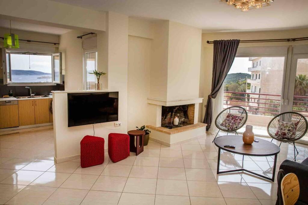 Lavrio Seaview 2Bdr Apt 4 Min Dive From The Sea Exterior photo
